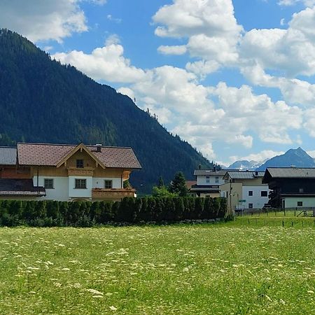 Michis Aparthotel Flachau Exterior photo