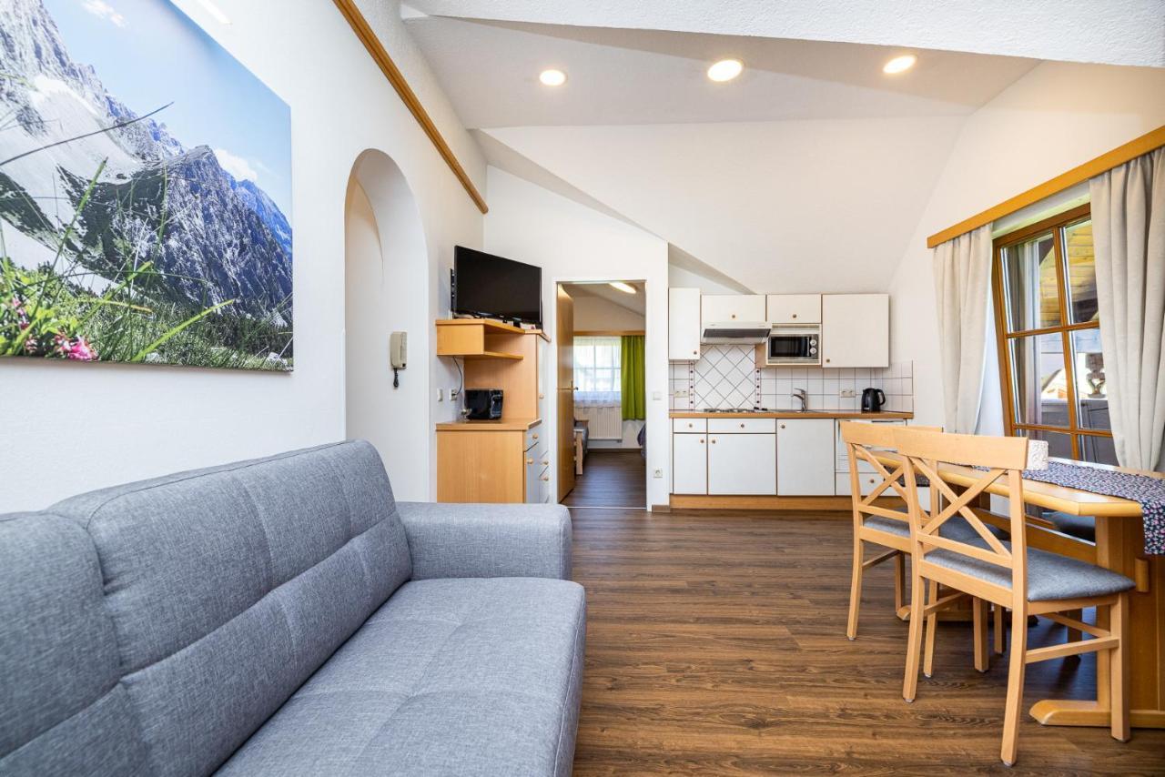 Michis Aparthotel Flachau Exterior photo