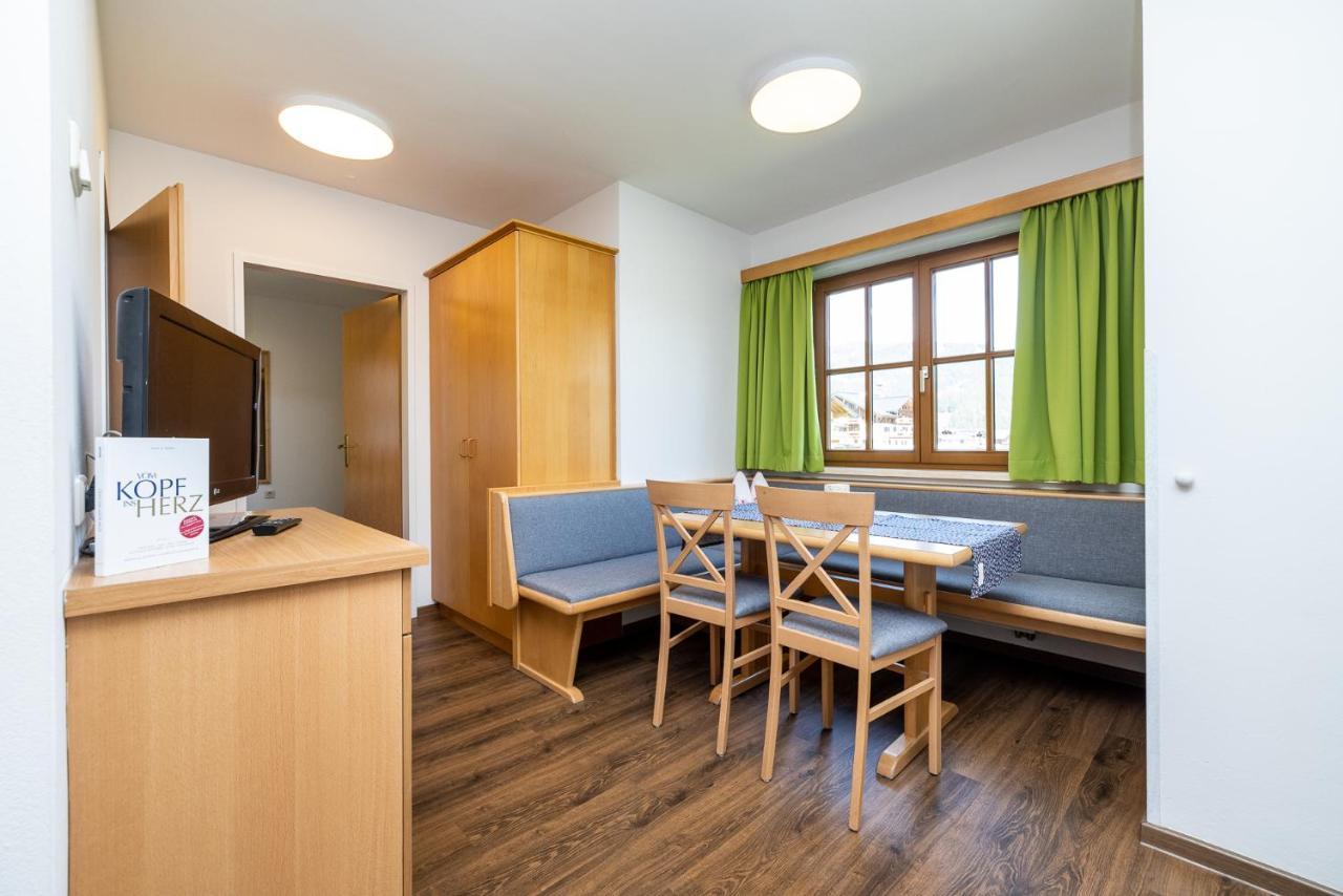Michis Aparthotel Flachau Exterior photo
